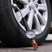 Inflador de presión de neumáticos de aire de 220PSI, compresor con válvula, herramientas de coche, accesorios de herramientas de garaje para taller mecánico, mandril de neumáticos